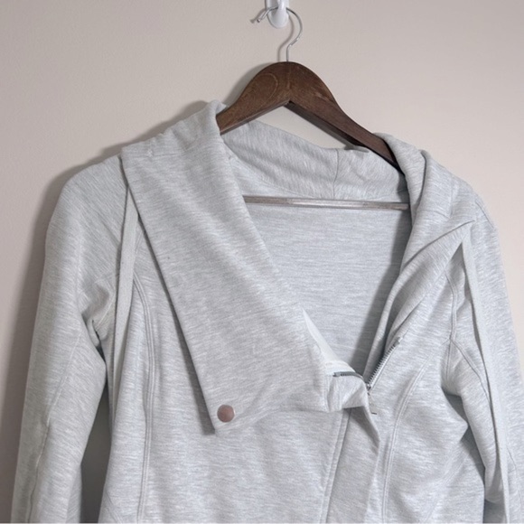 Lululemon Coast Easy Wrap Heathered Core Ultra Light Grey Size 2 - Picture 4 of 9